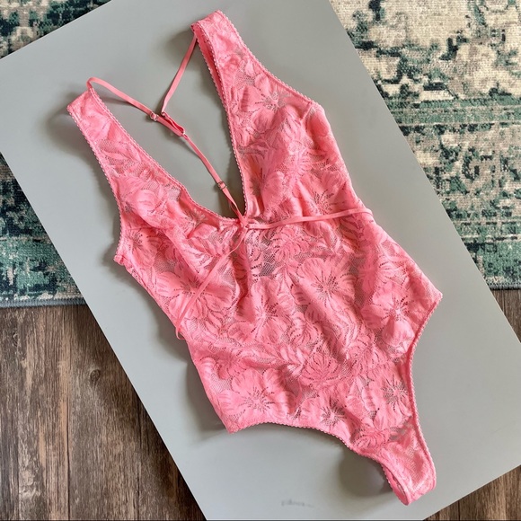 Victoria's Secret Other - Victoria’s Secret Sheer Pink Floral Lace Thong Bodysuit Small Front Caging